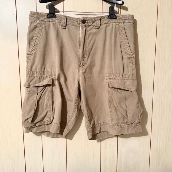 Bundle Of 2 Pair Men’s Cargo Casual Shorts Wrangler Denim Chaps Khaki 36 - Picture 8 of 12